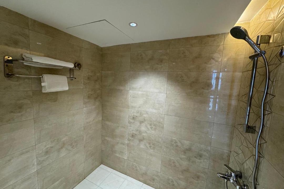 Photo of Bathroom in Haql