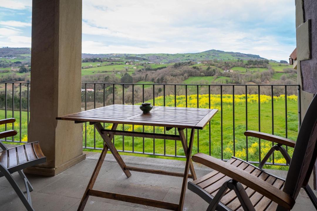 Photo of Patio Balcony in Valle de Carranza
