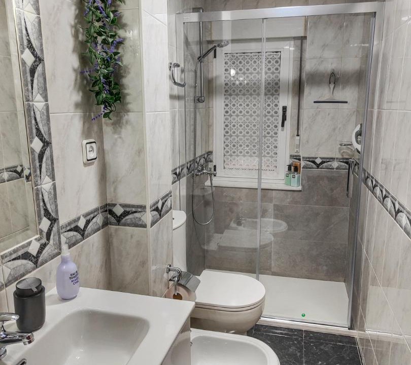 Photo of Bathroom in Aviles