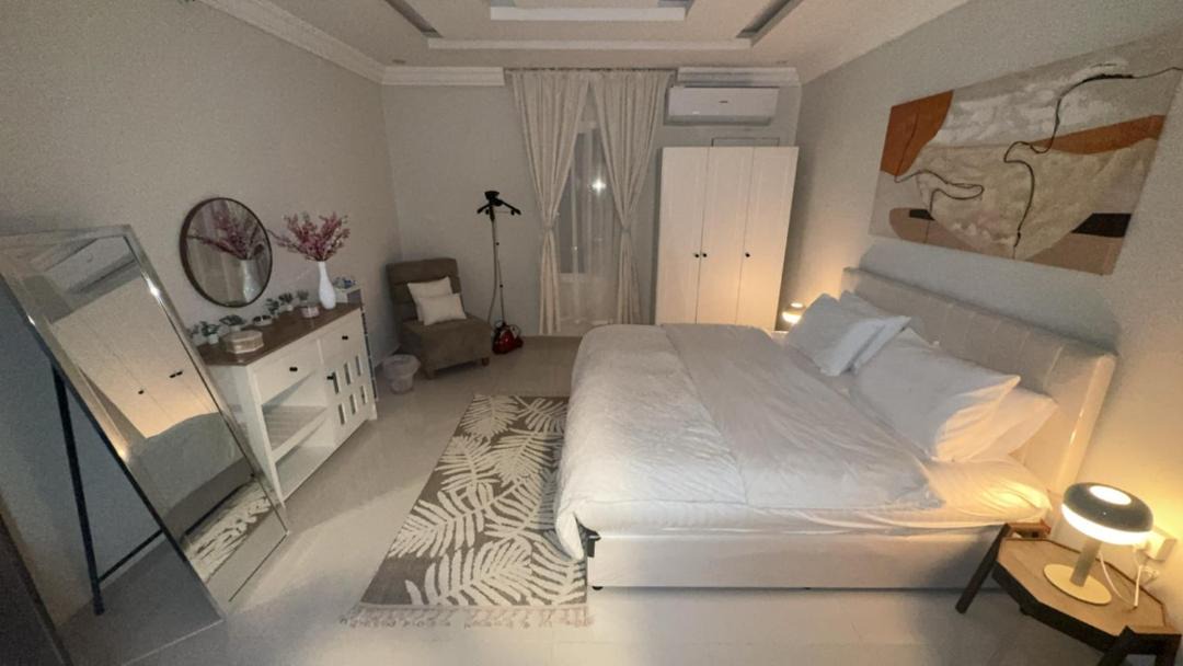 Photo of Bedroom in Sari Street