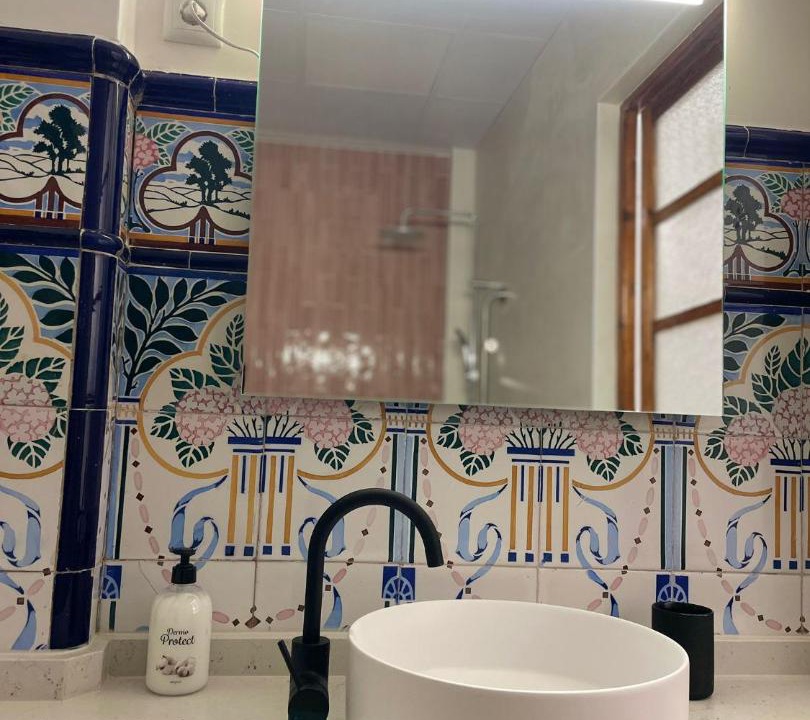 Photo of Bathroom in El Cabanyal