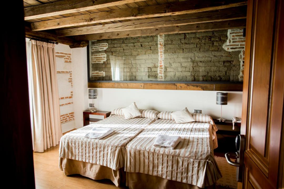Photo of Bedroom in Velayos