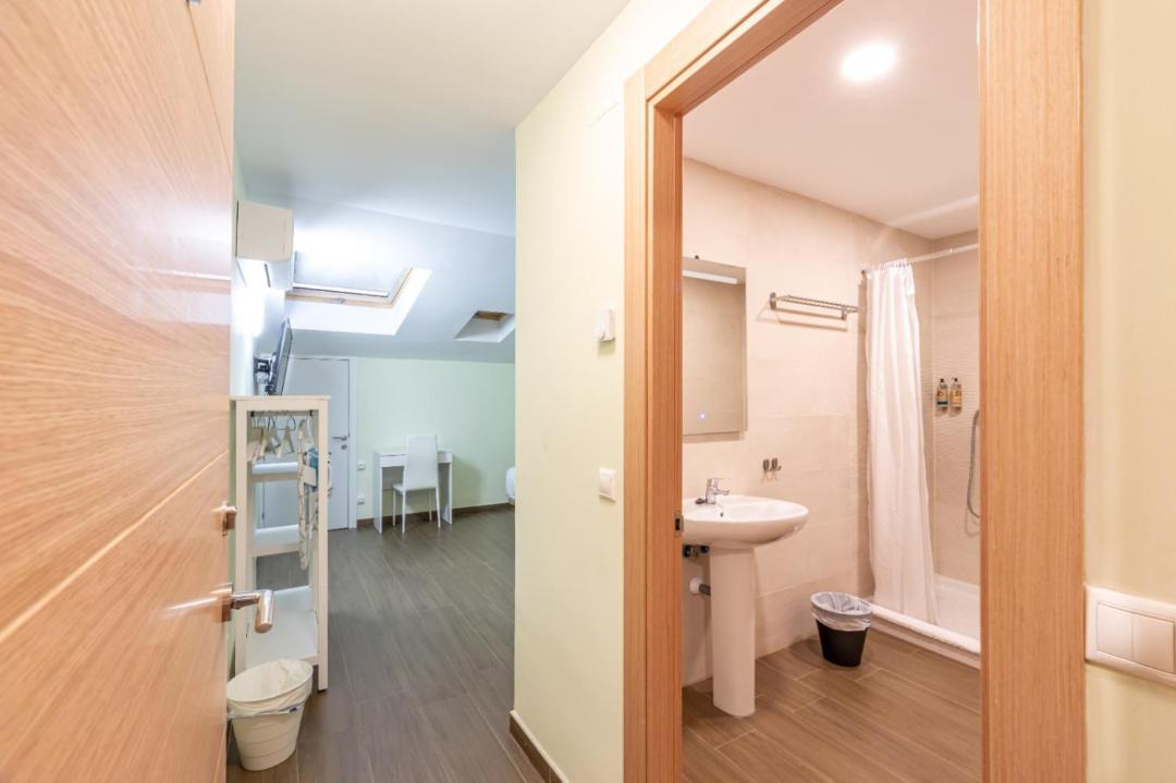 Photo of Bathroom in Alovera