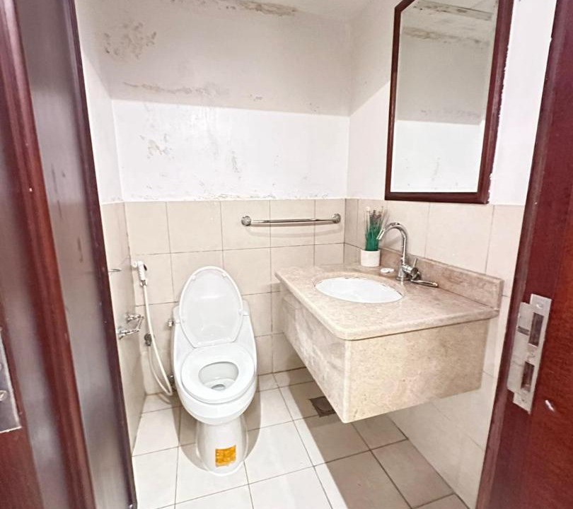 Photo of Bathroom in Bay La Sun