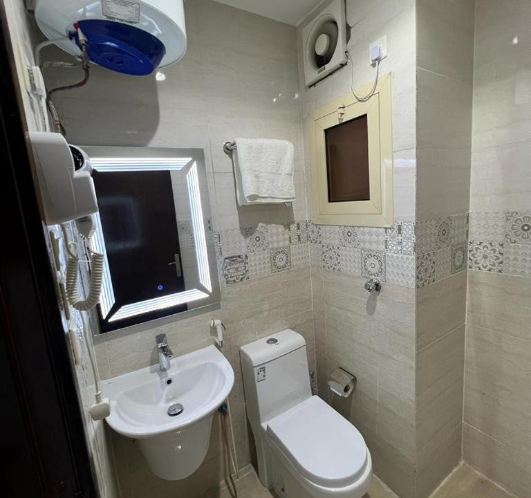 Photo of Bathroom in Batha Quraysh