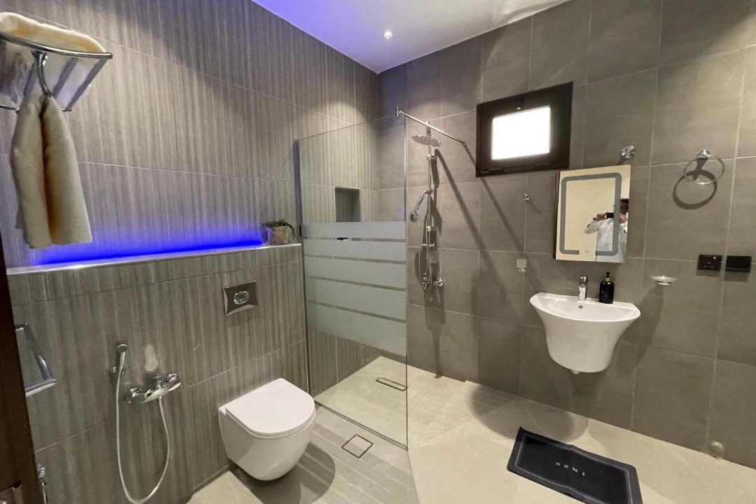 Photo of Bathroom in Dhahran