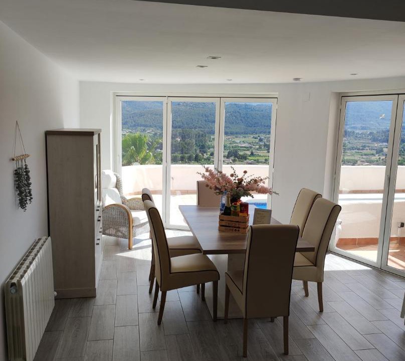 Photo of Livingroom in Jalon
