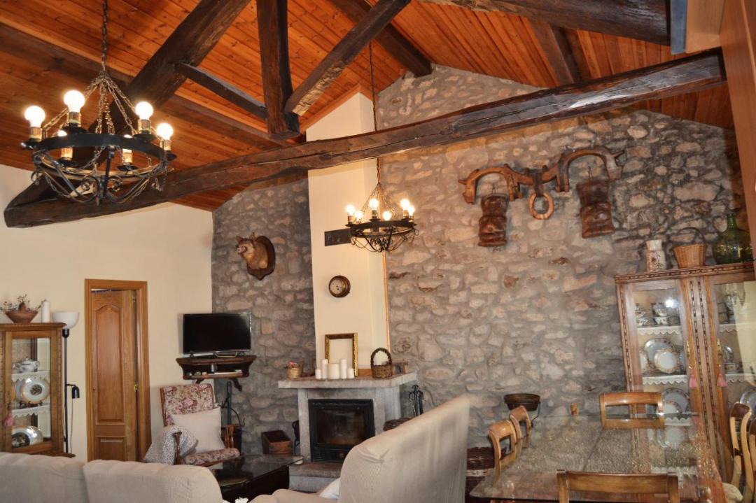 Photo of Livingroom in La Pola de Gordon