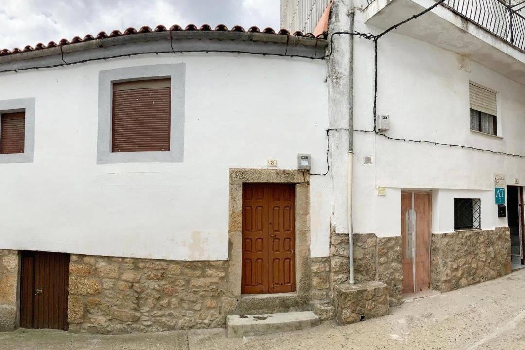 Photo of Buildings in Villamiel
