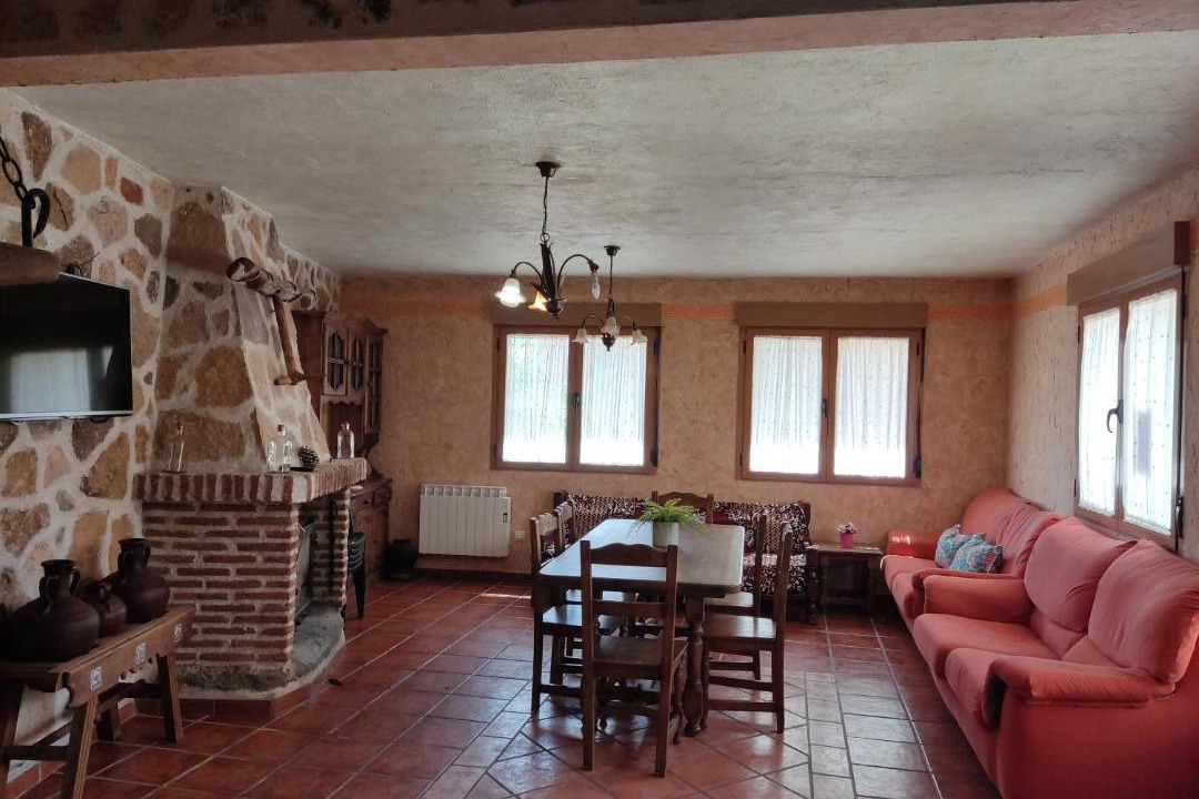 Photo of Livingroom in Navaluenga