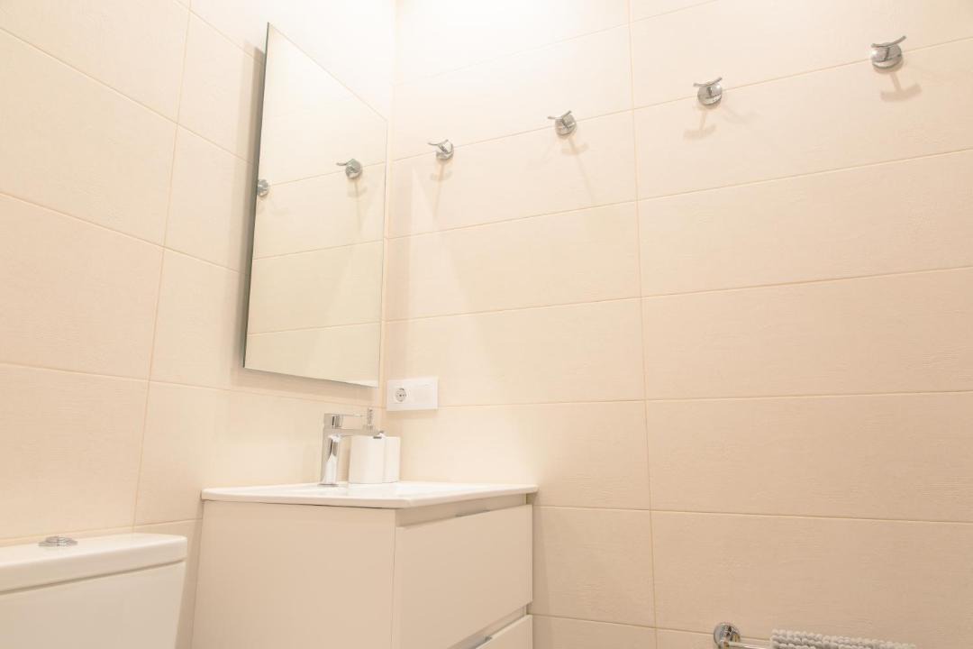 Photo of Bathroom in Trafalgar