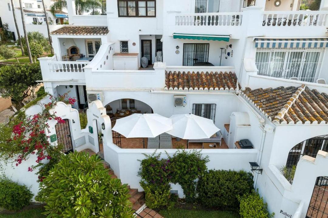 Photo of Buildings in Oasis del Capistrano