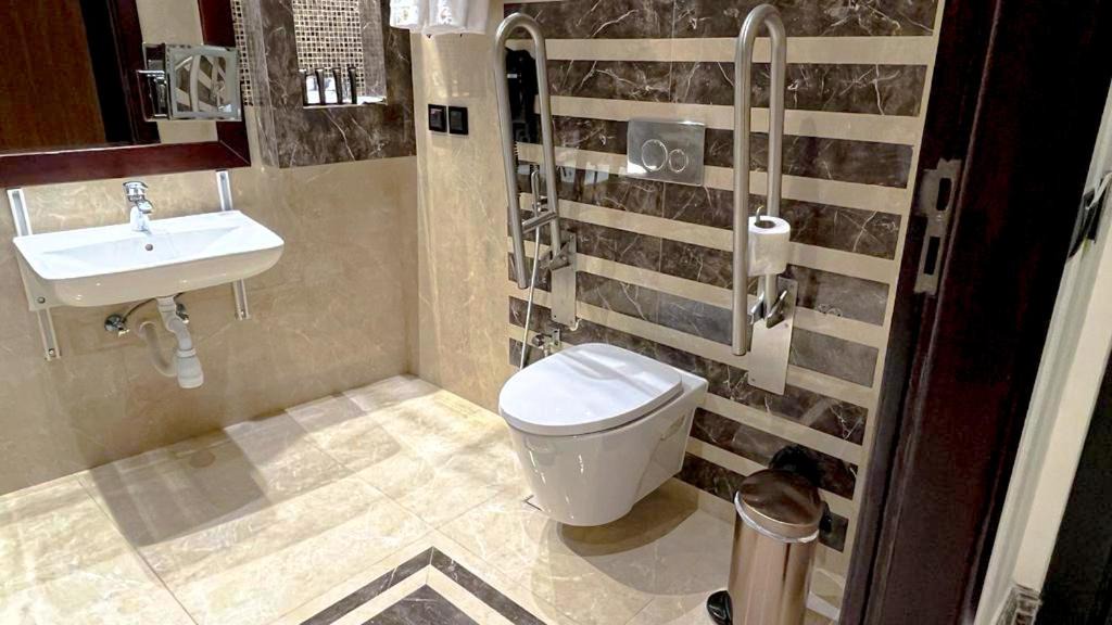 Photo of Bathroom in Khamis Mushait
