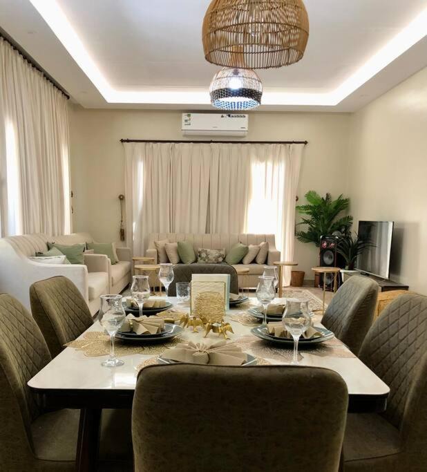 Photo of Livingroom in Western Province
