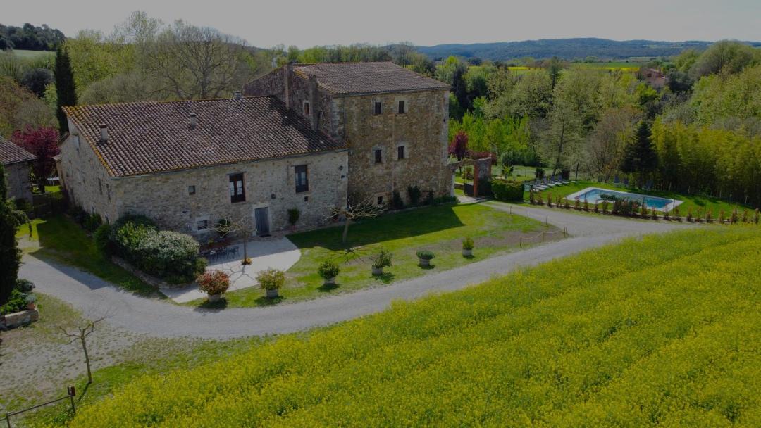 Photo of Buildings in Maia de Montcal
