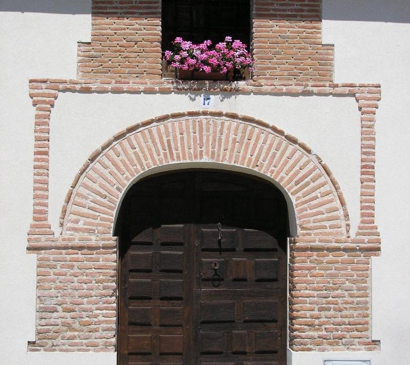 Photo of Buildings in Nieva