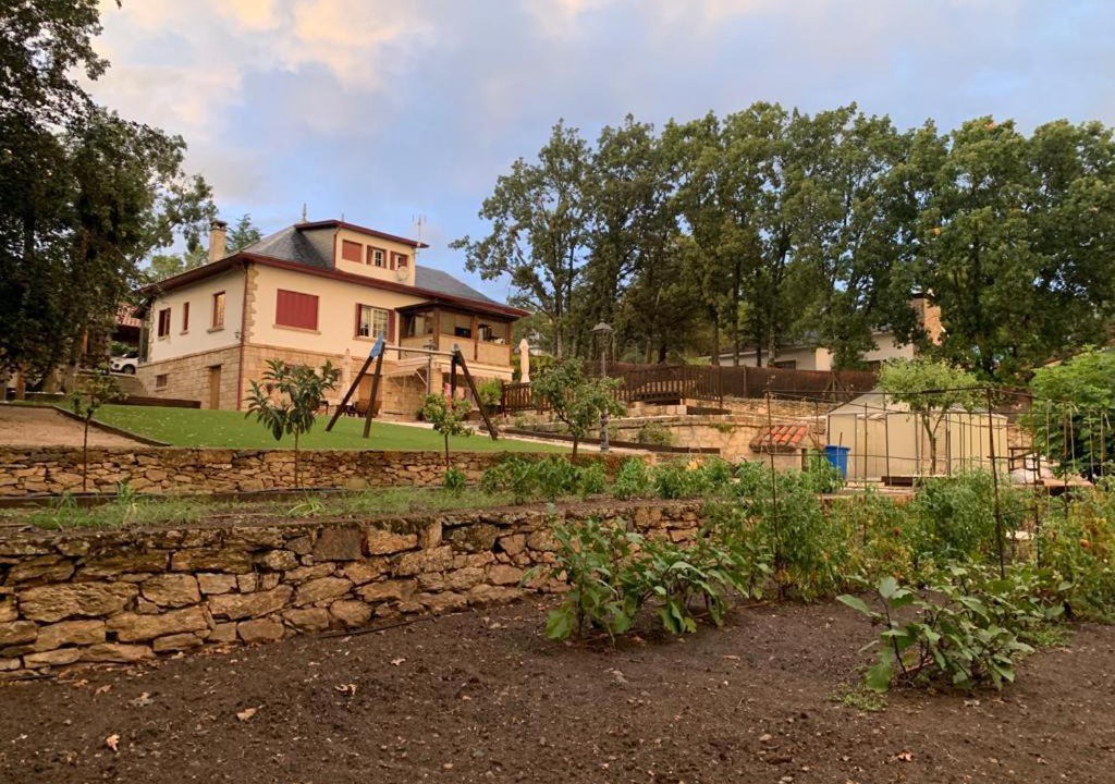 Photo of Buildings in Miraflores de la Sierra