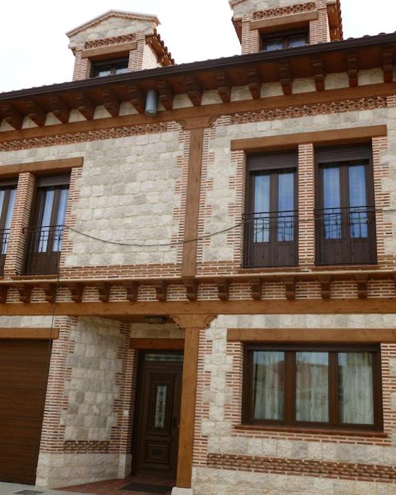 Photo of Buildings in Villabragima