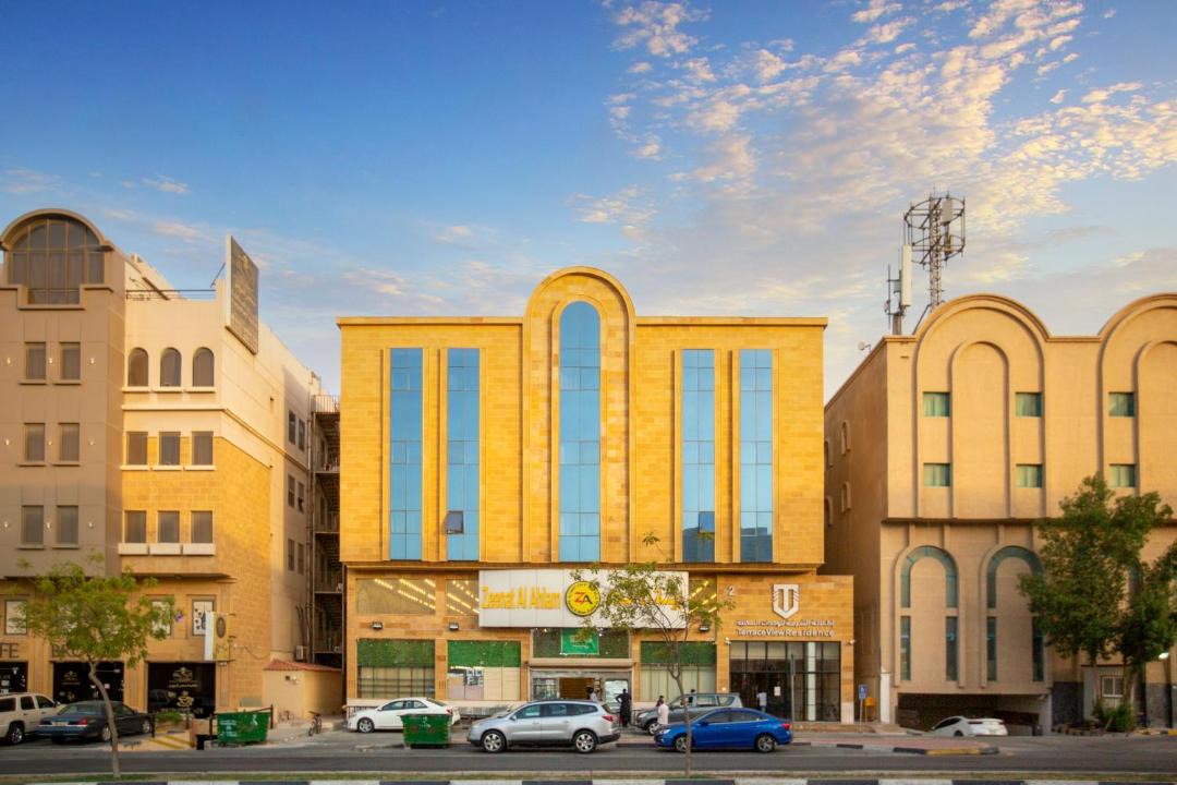 Photo of Buildings in Al Aqrabiyah