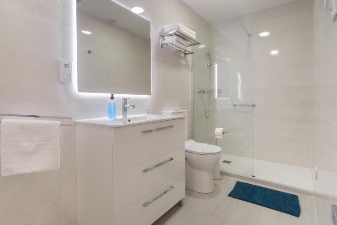 Photo of Bathroom in El Cabanyal