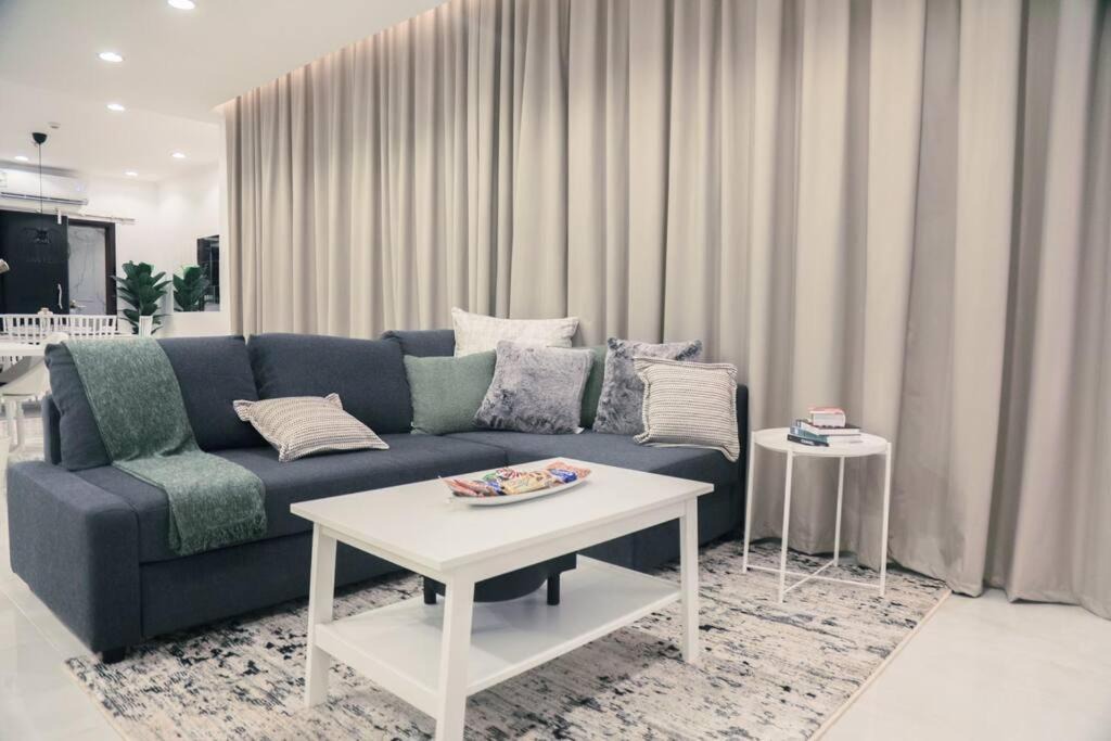 Photo of Livingroom in Ash Shati