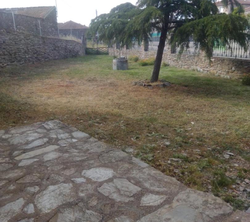 Photo of Others in Miguelanez