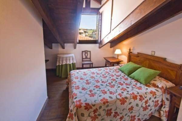Photo of Bedroom in Santillana del Mar