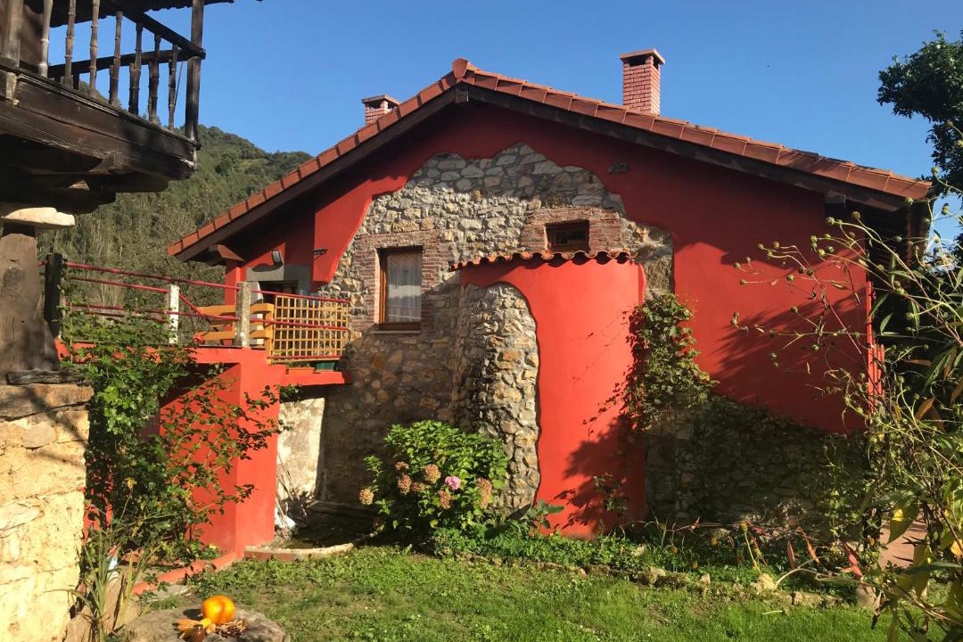 Photo of Buildings in Alava
