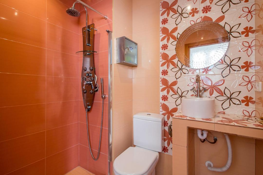 Photo of Bathroom in Alcorrin