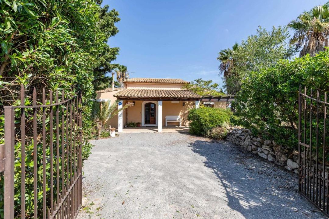 Photo of Buildings in Puerto de Pollensa