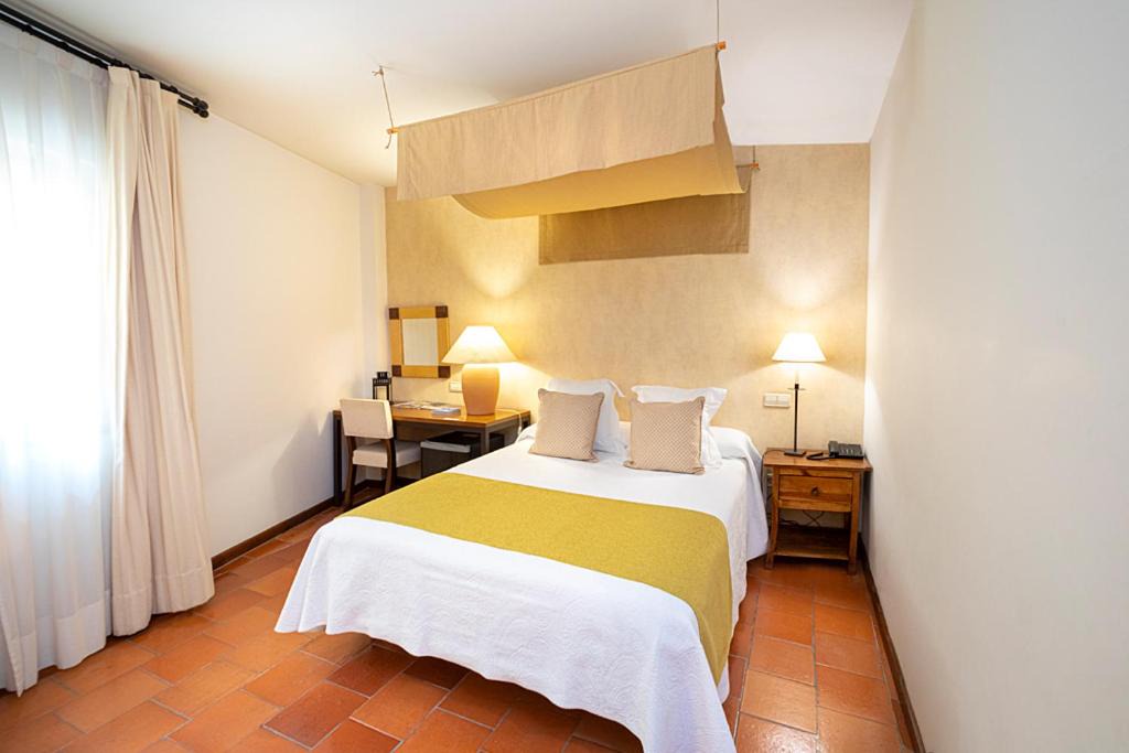 Photo of Others in Pedraza