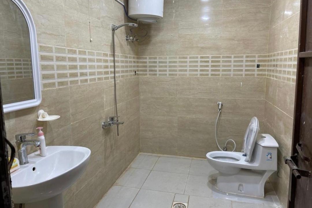 Photo of Bathroom in Western Province