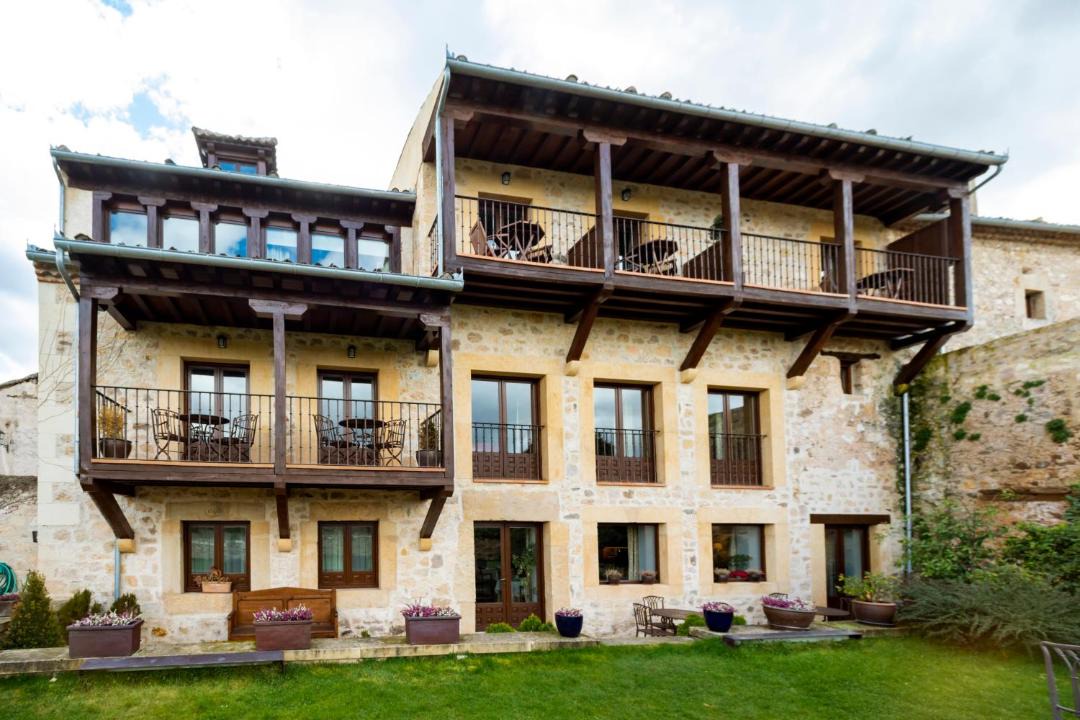 Photo of Others in Pedraza