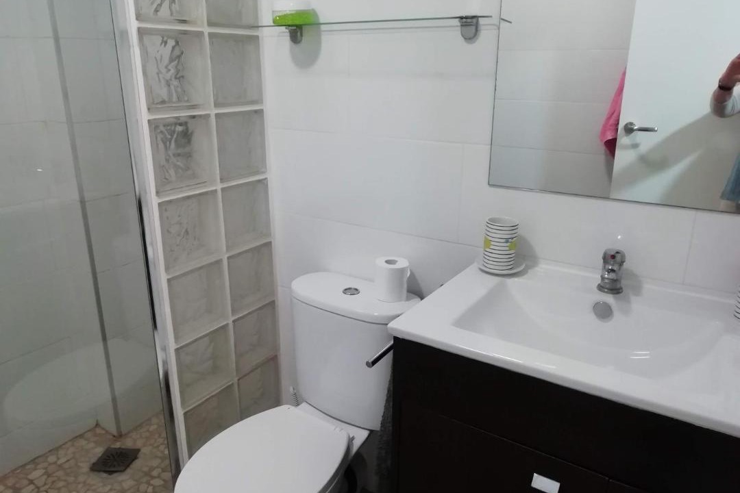 Photo of Bathroom in Aiora