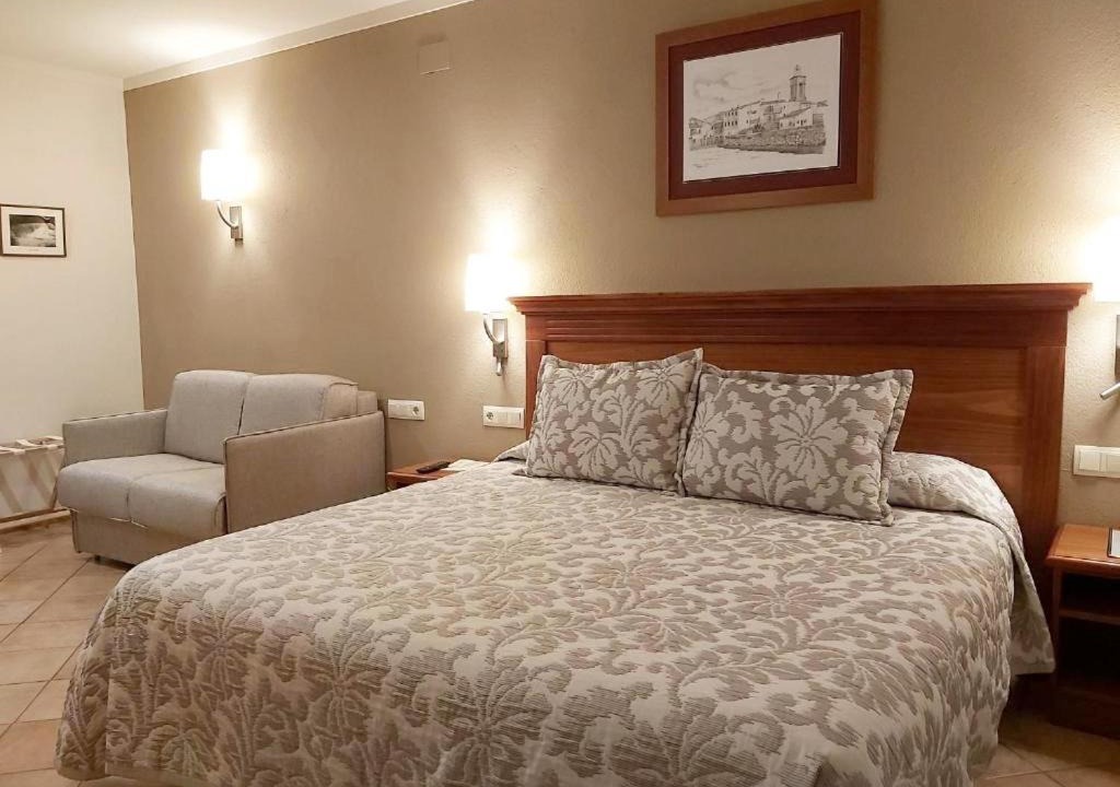 Photo of Bedroom in Macanet de Cabrenys