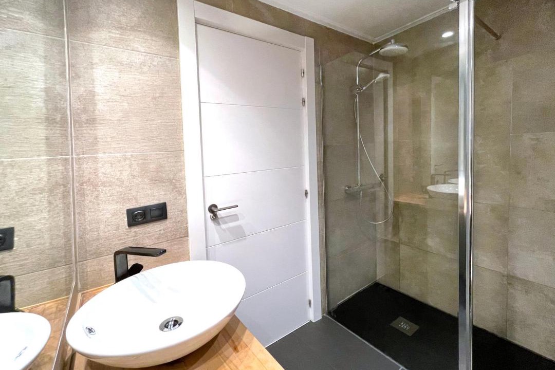 Photo of Bathroom in Vitoria-Gasteiz Old Town