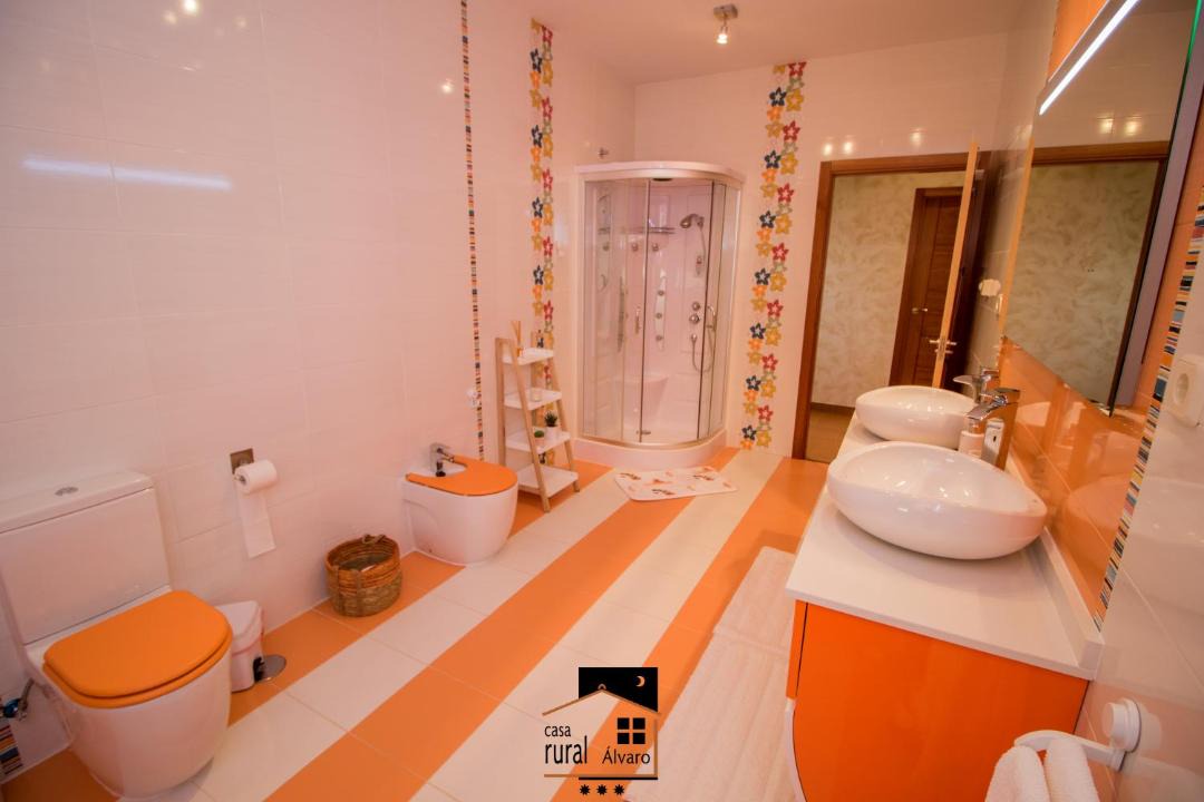 Photo of Bathroom in Albares