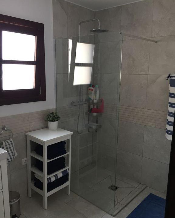 Photo of Bathroom in Hacienda del Alamo