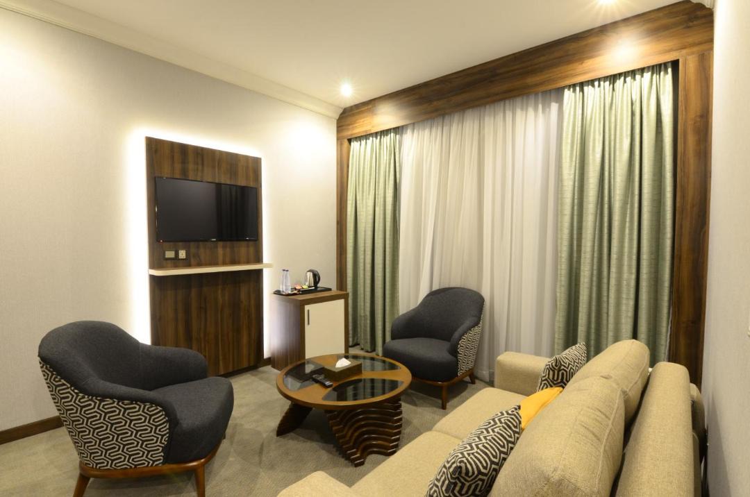 Photo of Livingroom in Sari Street