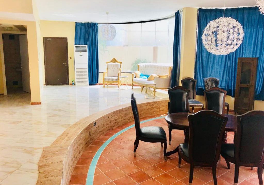 Photo of Livingroom in Sari Street