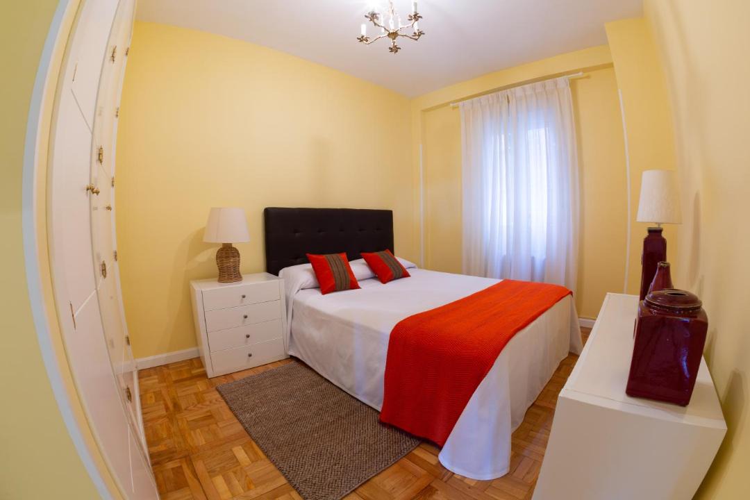 Photo of Bedroom in Guindalera