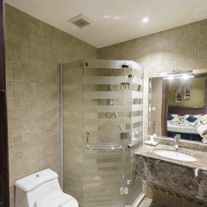 Photo of Bathroom in Unaizah