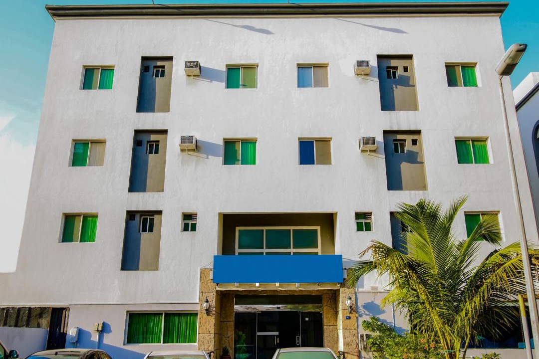 Photo of Buildings in King Abdul Aziz Road