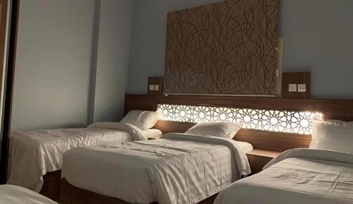 Basic Shared Dormitory, Men only