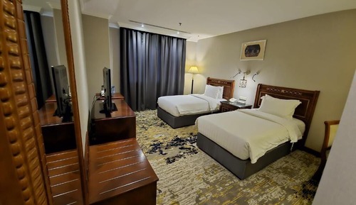 Junior Suite, City View