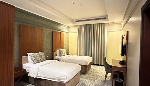 Superior Suite, 2 Twin Beds