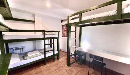 Quadruple Room with Private Bathroom