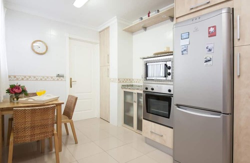 La Malagueta Apartment | Apartment Málaga, 4 bedrooms, 7 persons