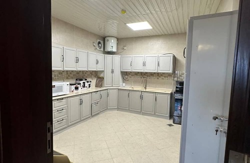 Medina Apartment | شقة جديده فخمه 8د لقباء 15د للحرم مطله ألعاب أطفال