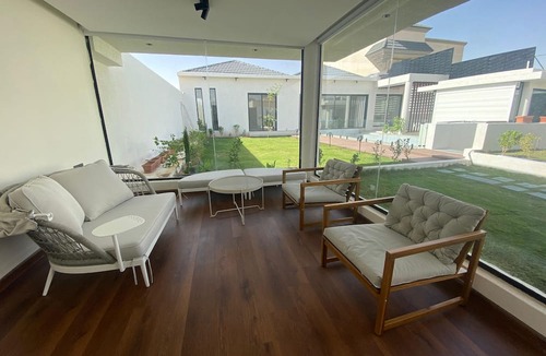 Spring Ski Chalet | 5 minutes to airport